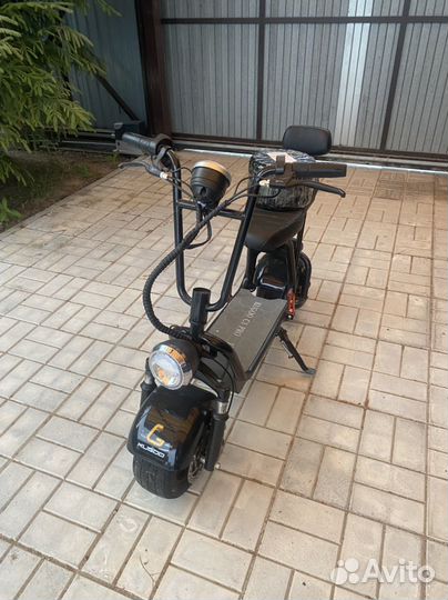 Электросамокат kugoo