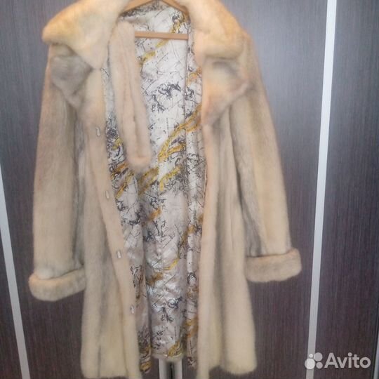 Шуба норковая 46 48 бу белая с серым