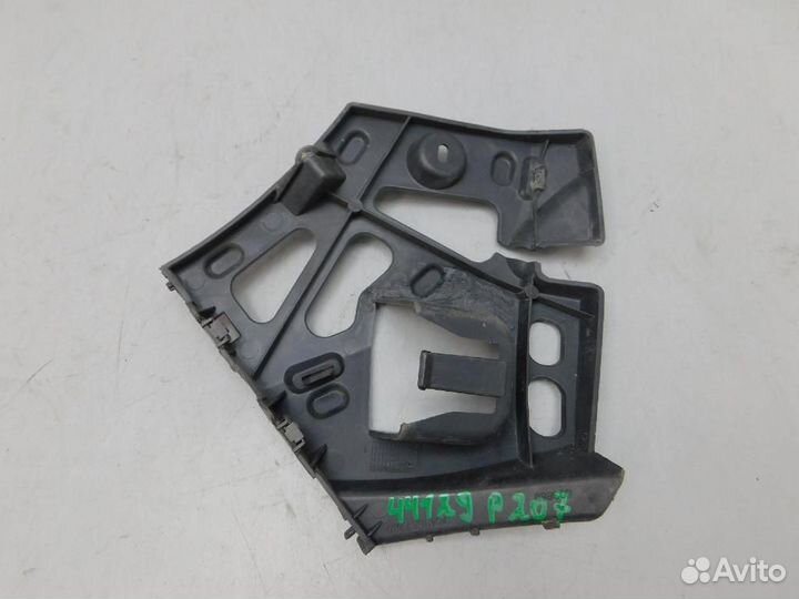 Кронштейн переднего бампера Peugeot 207