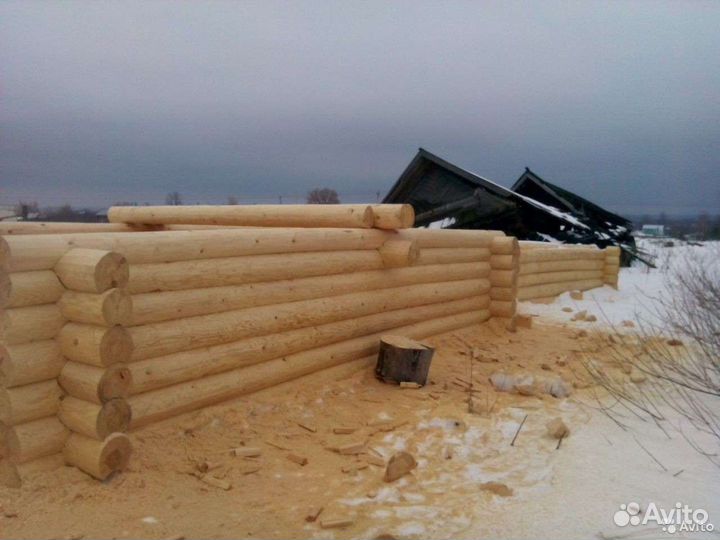 Срубы бань и домов ручной рубки