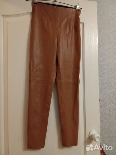 Брюки кожаные Zara 42 размер