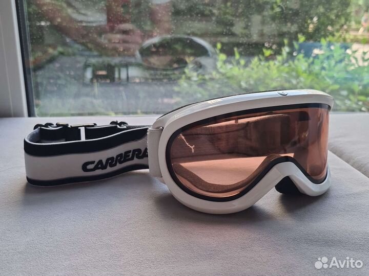 Горнолыжные очки Carrera
