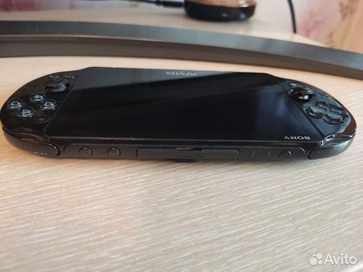 Прошитая PS Vita Slim 64+8Gb+игры