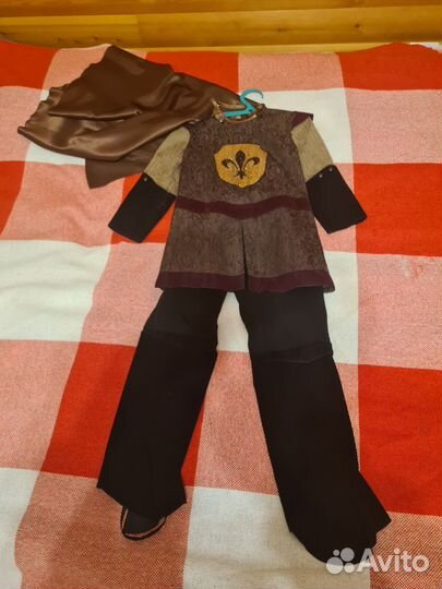 Новогодний костюм рыцаря