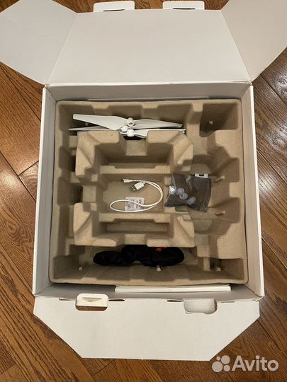 Квадрокоптер dji phantom 3 pro