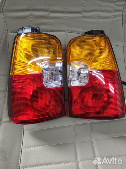 Задний фонарь corolla104
