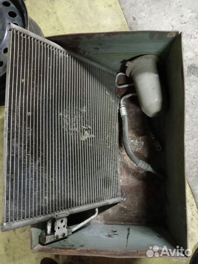 Радиатор кондиционера BMWe39