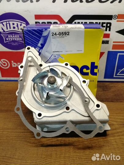 Насос водяной (помпа) Audi 2.6/2.8