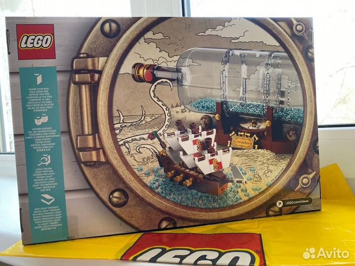 Коллекционный lego Корабль в бутылке