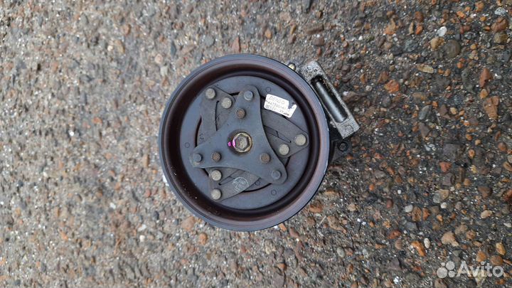 Компрессор кондиционера toyota corolla 2 1998г