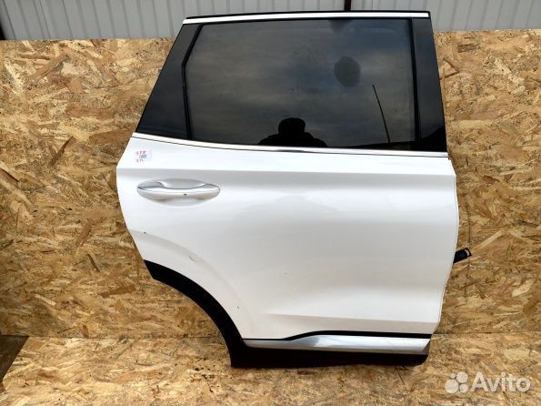 Задняя правая дверь Hyundai Santa Fe 4 2018-2022