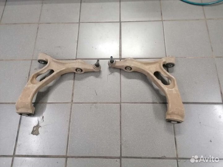 Передний Нижний рычаг volkswagen Туарег NF