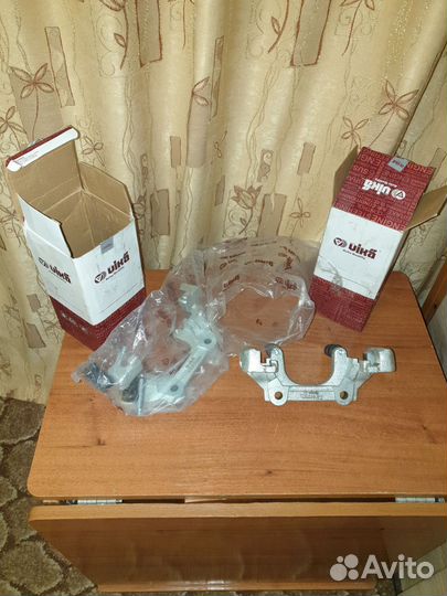 Скоба суппорта