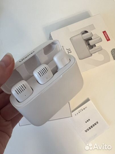 Беспроводной петличный микрофон Ulanzi J12