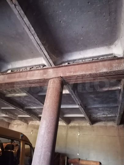 Гараж, > 30 м²