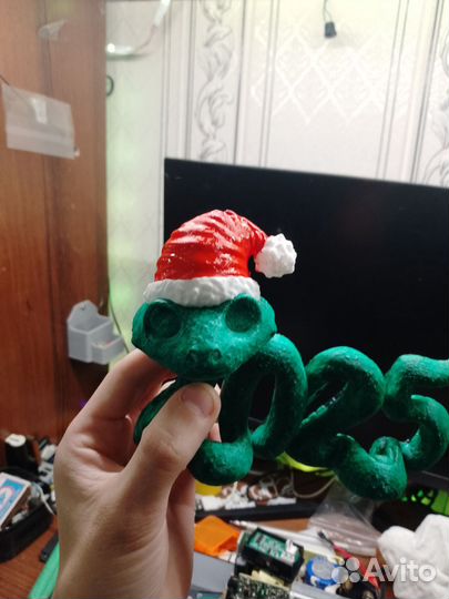 Фигурка Змея 2025