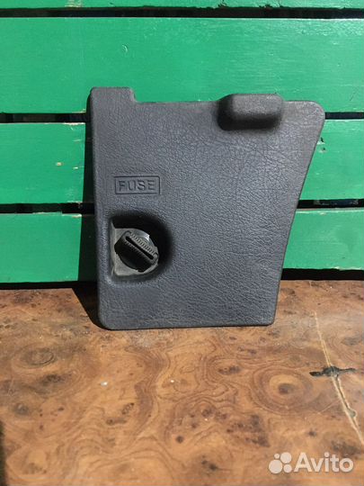 Крышка блока предохранителей Honda Accord 5