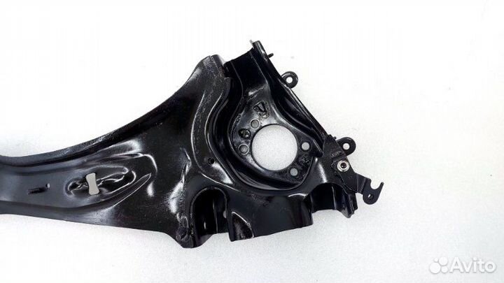 Рычаг продольный задний правый Mitsubishi