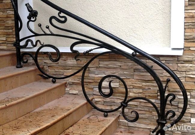 Стильные кованые перила
