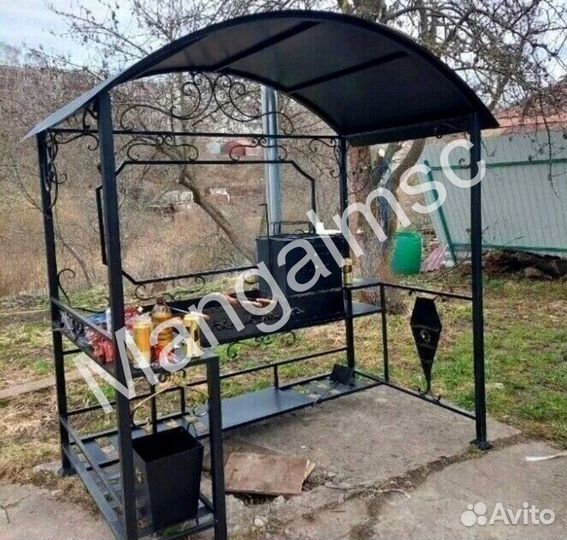 Мангал с крышей лофт