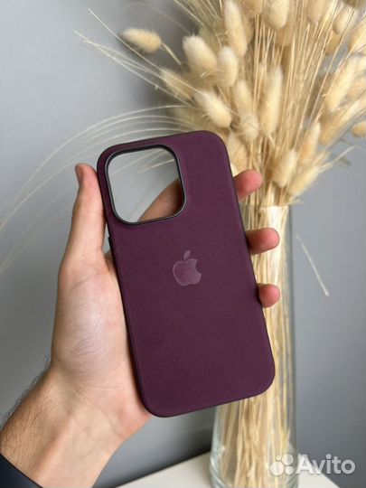 Чехол на iPhone 15 pro finewoven case