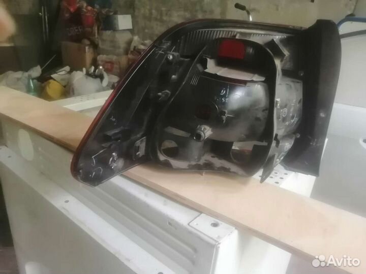 Volkswagen Polo 2017 задняя права фара