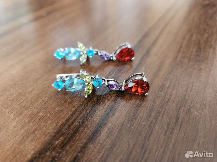 Серебряные серьги с натуральными камнями