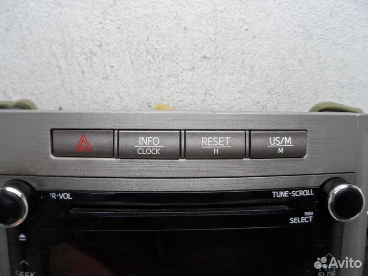 Магнитола Toyota Venza GV10 861200T100