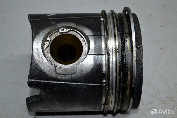 Поршень iveco Stralis (01.02)