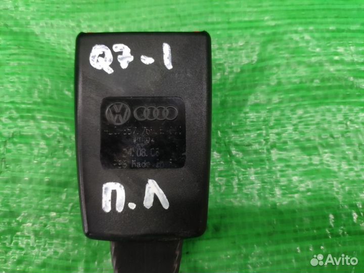 Замок ремня безопасности лев. перед. Audi Q7