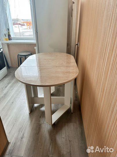 Кухонный стол бу