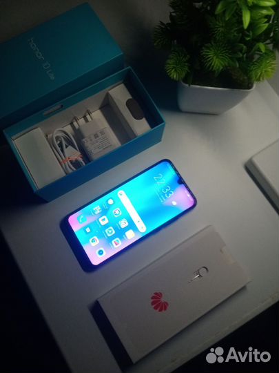 HONOR 10 Lite, 6/128 ГБ