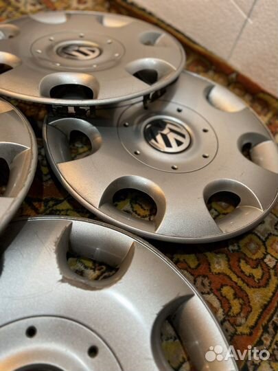 Колпаки на volkswagen r 16