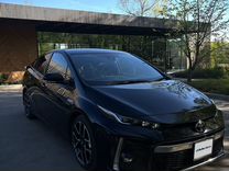 Toyota Prius PHV 1.8 CVT, 2017, 98 000 км, с пробегом, цена 2 500 000 руб.