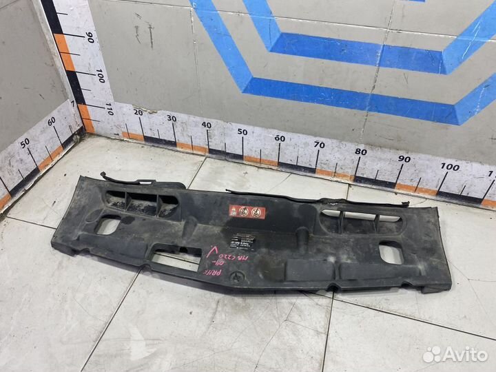 Воздухозаборник двигателя