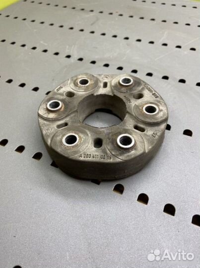 Муфта кардана Mercedes-Benz C-Class W203 OM646.963