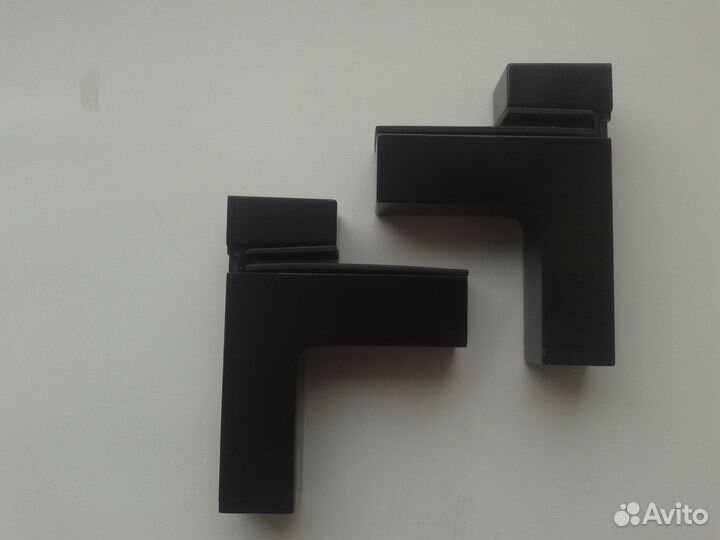 Держатель металический черный глянец новый