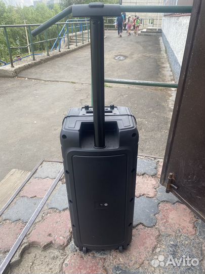 Блютуз колонка чемодан