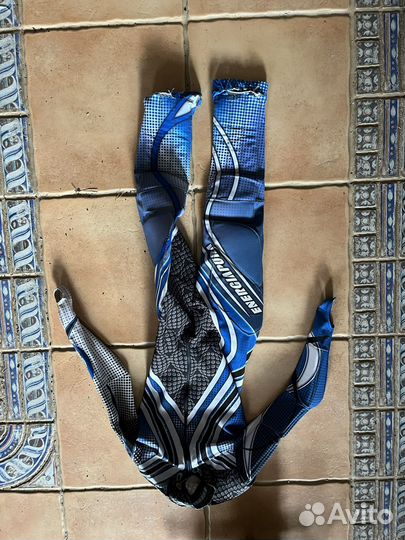 Горнолыжный спусковой комбинезон