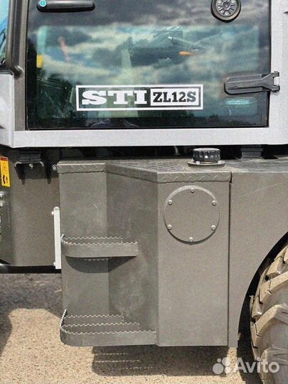 Фронтальный погрузчик STI ZL12S, 2023