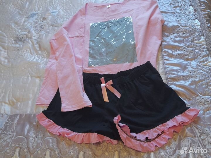 Пижамы, домашние костюмы разные