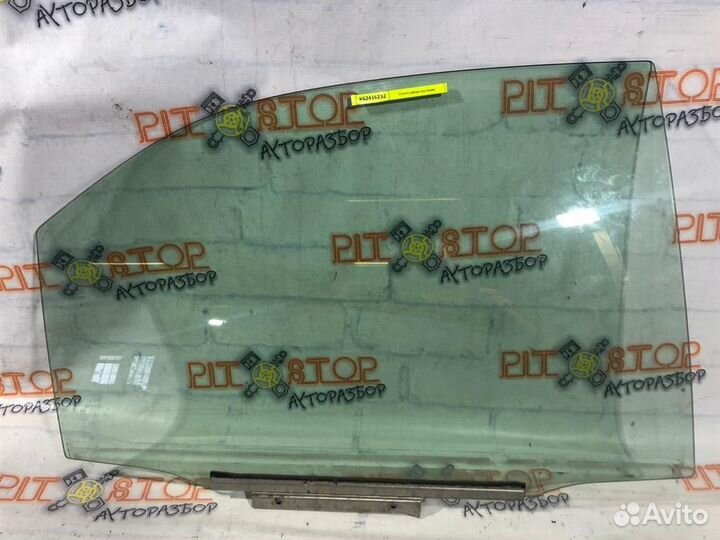 Стекло двери заднее правое Toyota Camry (ACV30,MC
