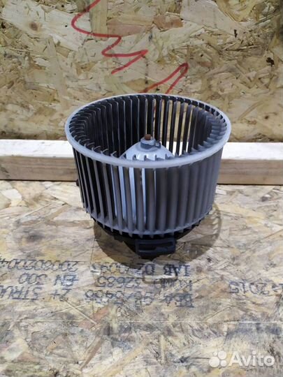 Моторчик печки Мазда 3 BL