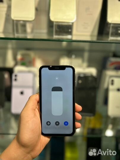 iPhone Xr в корпусе 15 pro 128 gb