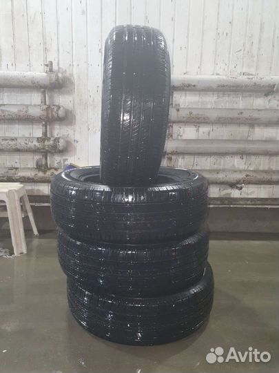Nexen N'Fera RU5 215/65 R16