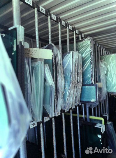 Стекло кабины xcmg XZJ5067JGK