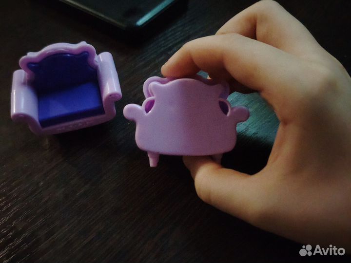 Игрушечный. кресло для домика
