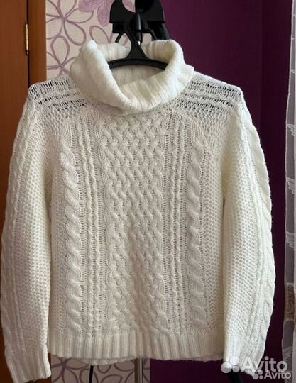 Свитер женский