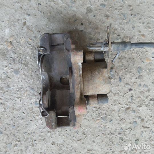 Суппорт тормозной передний правый Volkswagen