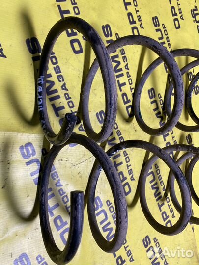 Пружины передние Toyota Voxy